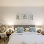 Lovely 1 Bed Apartment With Free Parking & Garden